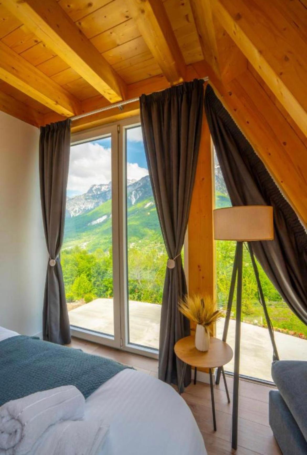 טת Vidis Chalet Boutique Hotel מראה חיצוני תמונה