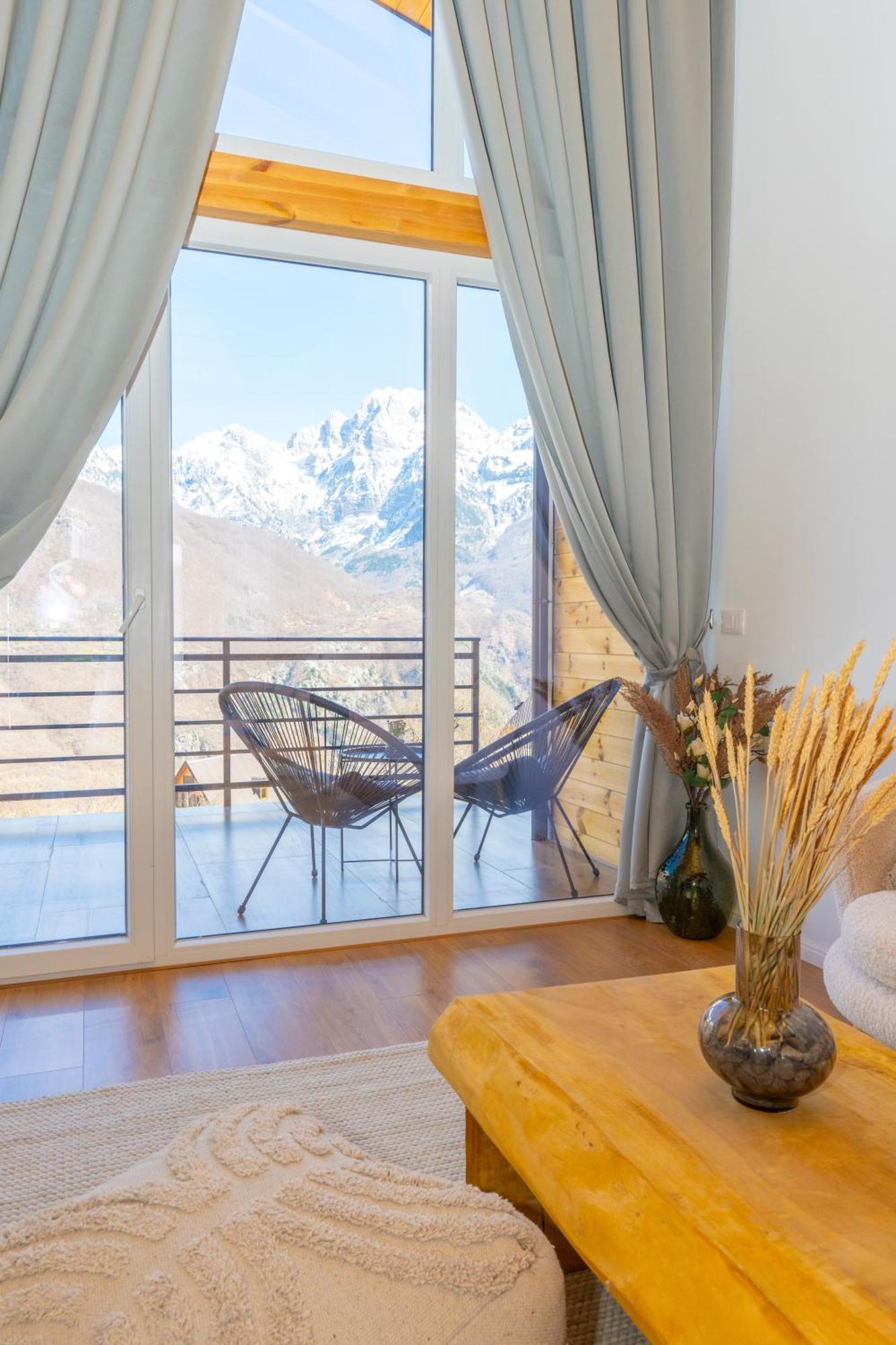 טת Vidis Chalet Boutique Hotel מראה חיצוני תמונה